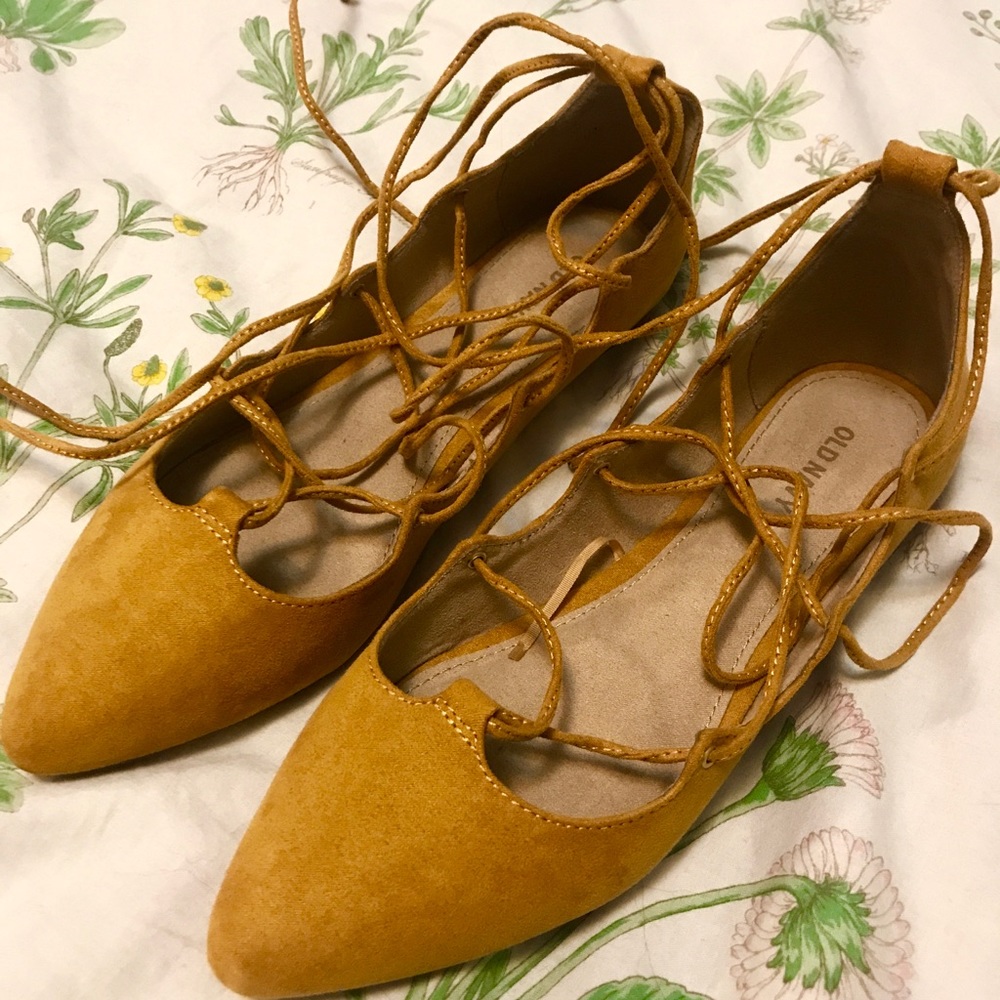 Old Navy Mustard Tie Up Flats